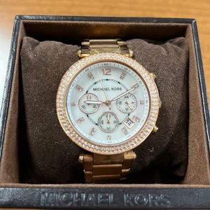 Michael Kors rose gold watch